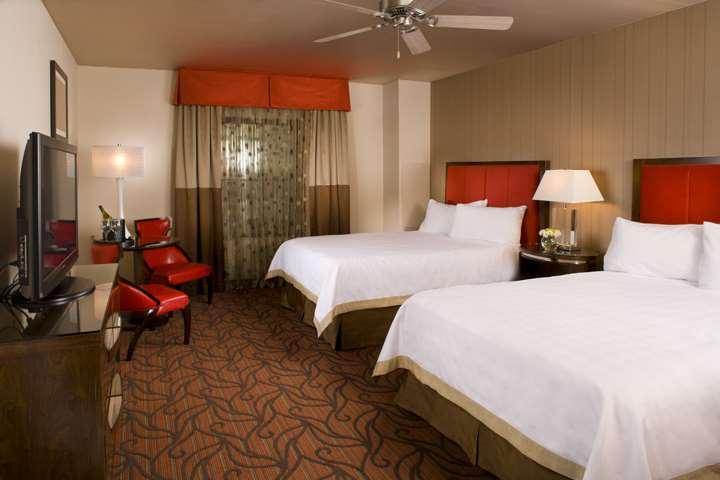 Boomtown Bossier City Room photo